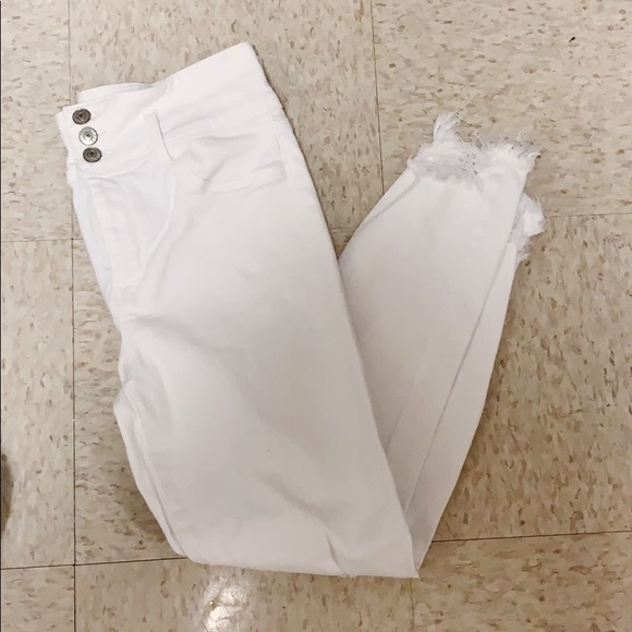American Eagle Outfitters Denim - american eagle white jeans